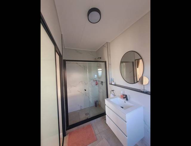 3 BEDROOM APARTMENT FOR SALE IN WATERFALL